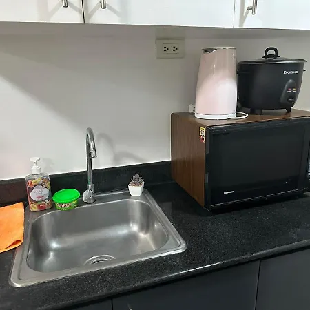 Sea Residences Moa Pasay City - Ruffa'S Condotel
